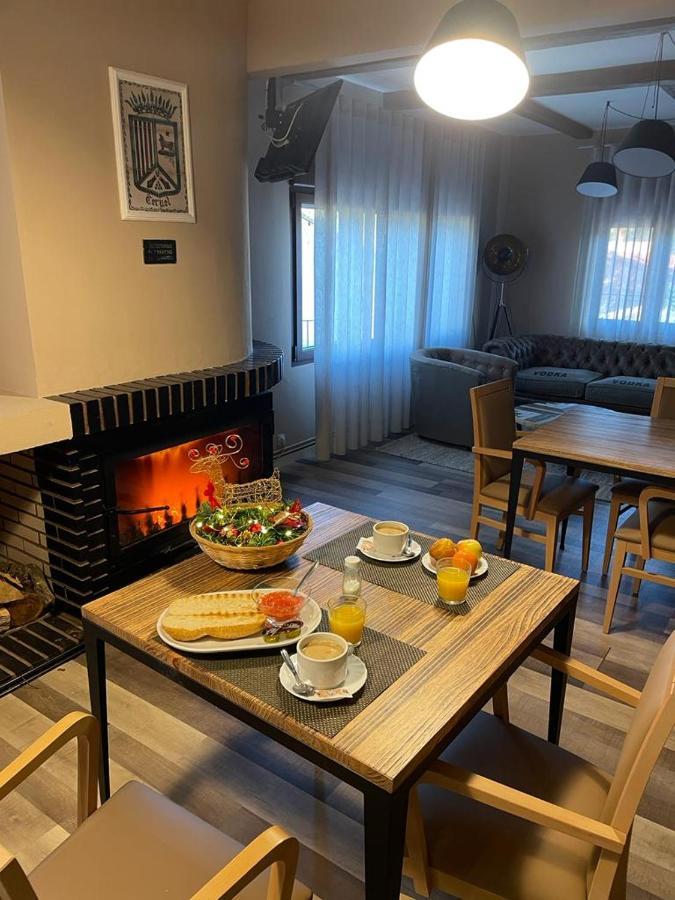 La Casita De Bed and breakfast El Cuervo (Aragon)